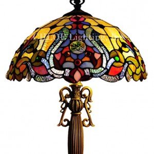 Golden Victorian Tiffany Stained Glass Table Lamp